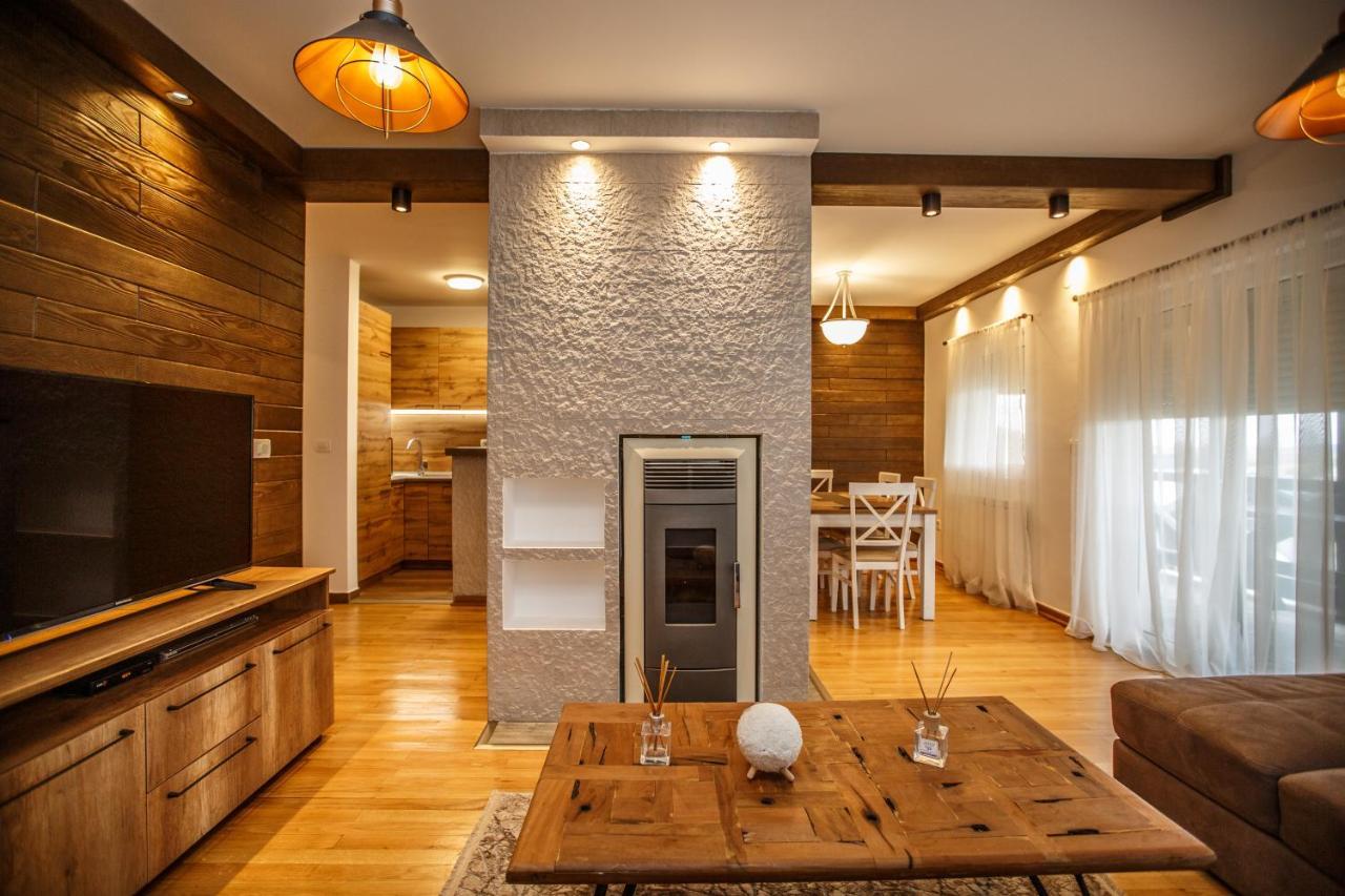 Montagna Resort Žabljak エクステリア 写真
